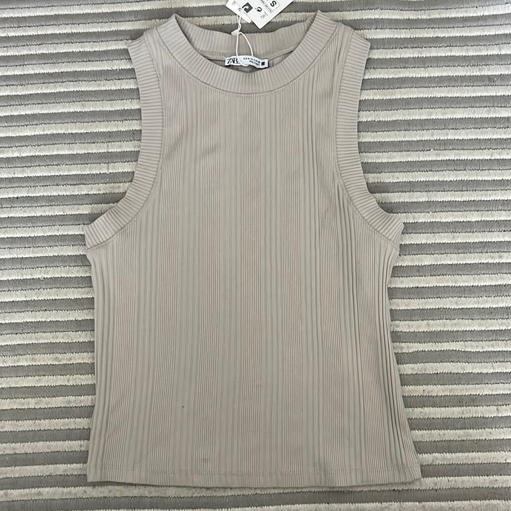 Ribbed/Patterned Grey Cream Zara Tank